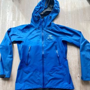 Women’s Arc’teyrx Beta SL Hybrid Jacket